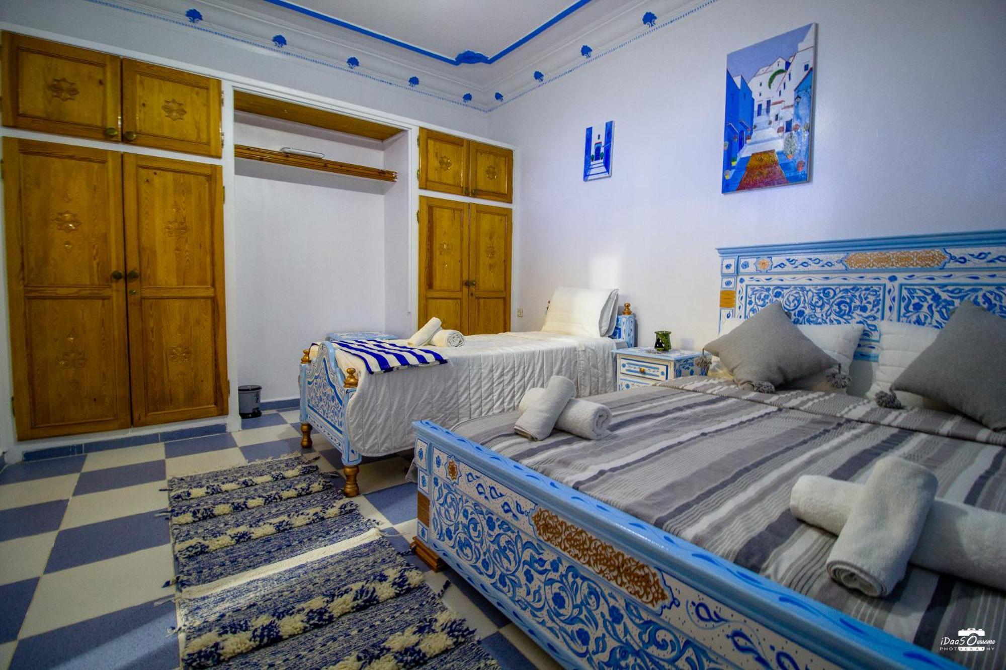 Casa Voyager 'Secret Garden Terrace' Apartment เชฟชาอูน ภายนอก รูปภาพ