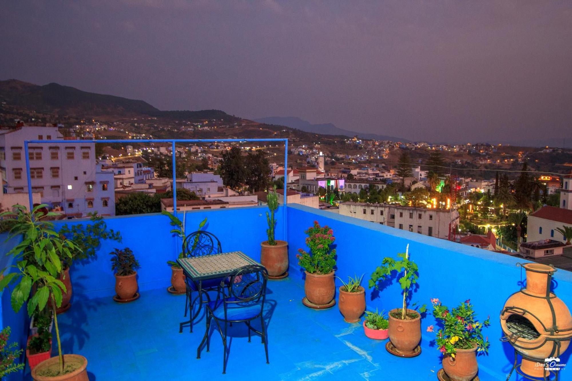 Casa Voyager 'Secret Garden Terrace' Apartment เชฟชาอูน ภายนอก รูปภาพ