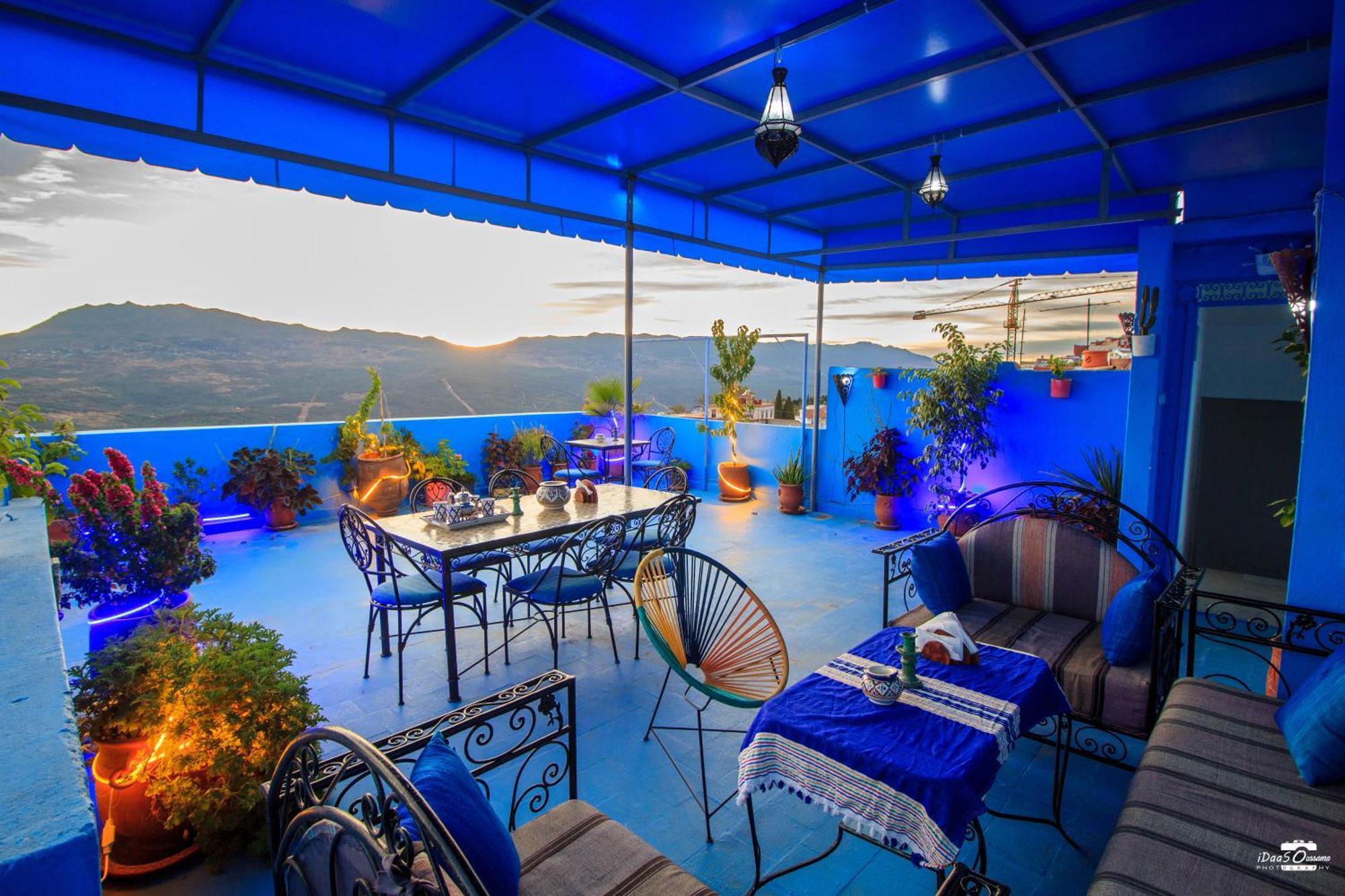 Casa Voyager 'Secret Garden Terrace' Apartment เชฟชาอูน ภายนอก รูปภาพ