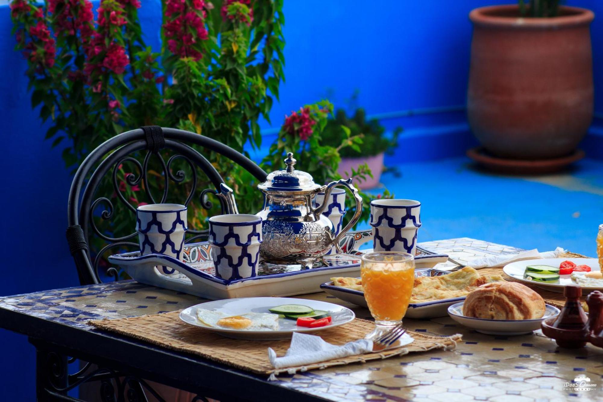 Casa Voyager 'Secret Garden Terrace' Apartment เชฟชาอูน ภายนอก รูปภาพ