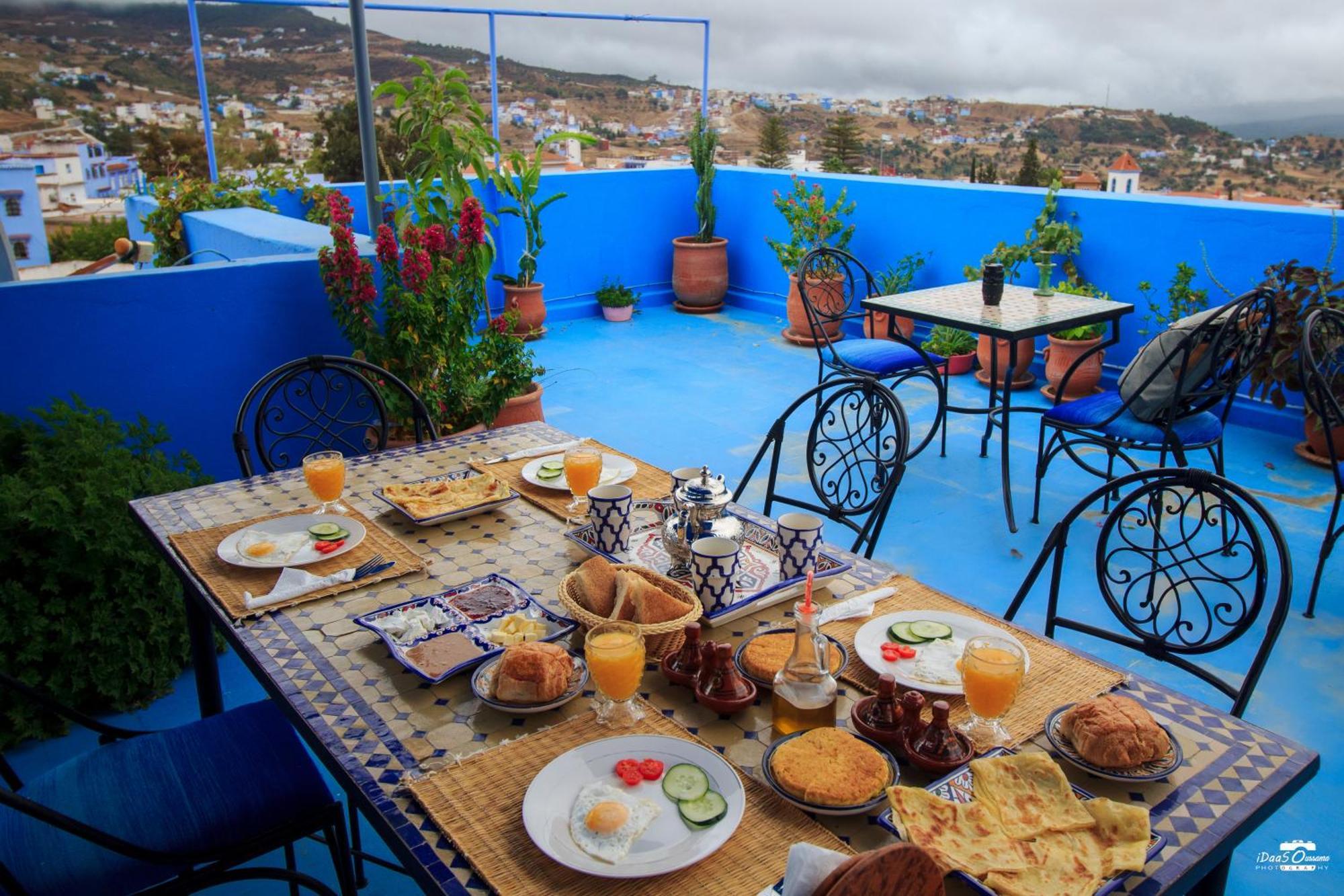 Casa Voyager 'Secret Garden Terrace' Apartment เชฟชาอูน ภายนอก รูปภาพ