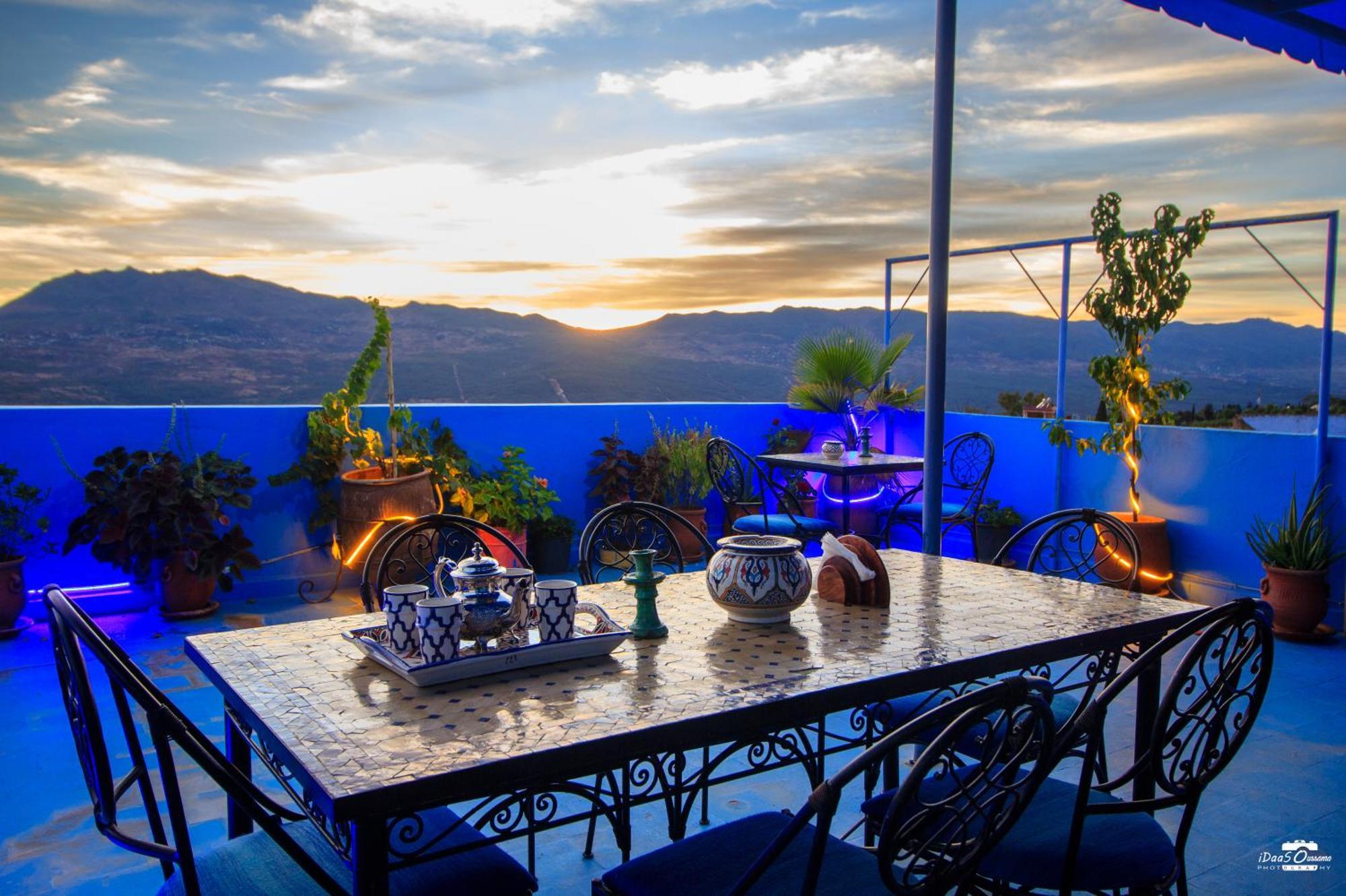 Casa Voyager 'Secret Garden Terrace' Apartment เชฟชาอูน ภายนอก รูปภาพ
