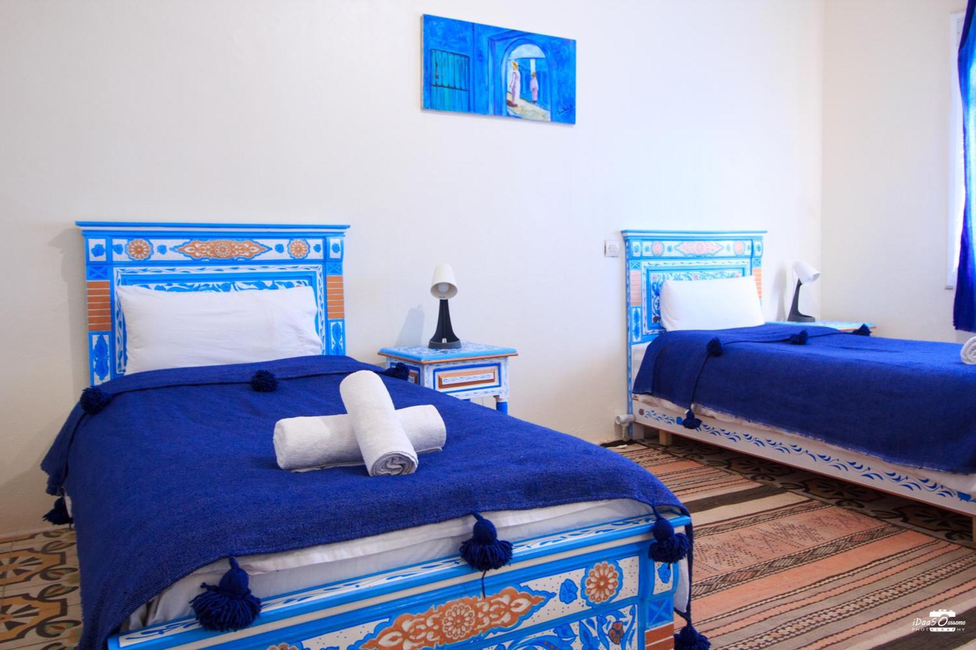 Casa Voyager 'Secret Garden Terrace' Apartment เชฟชาอูน ภายนอก รูปภาพ